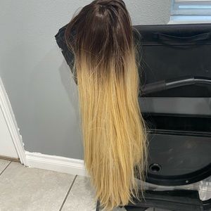 Great Quality Synthetic Ombré 22” inch Wig